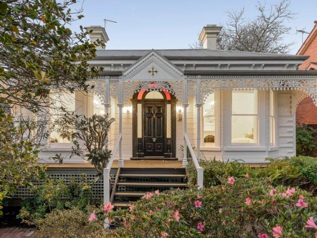 Captivating Victorian in The Prized Golden Mile Precinct