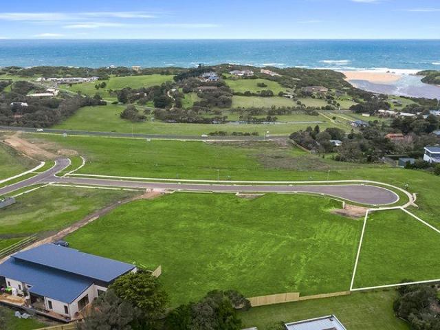 Captivating Coastal & River Views in Prestigious Hopkins Heights