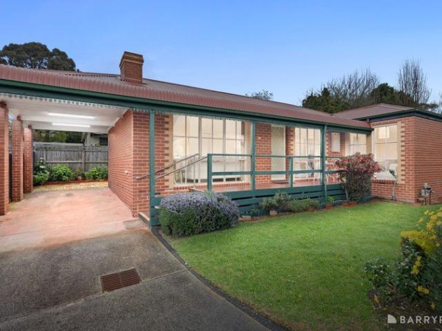Captivating downsizer or first home