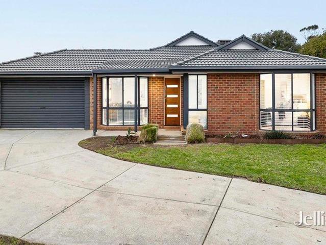 Captivating Family Home in Peaceful Parkside Position