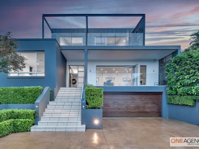 Captivating Family Residence with expansive views and stunning location