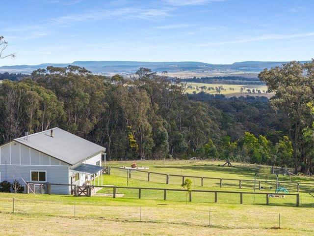 Captivating Lifestyle Property in Premier Countryside Haven