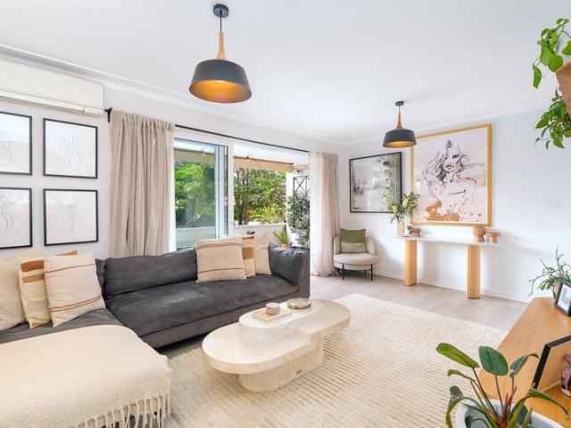 Captivating Luxury Set At Rear Of Block