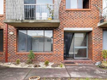 Captivating Single Level Space in Position Perfect