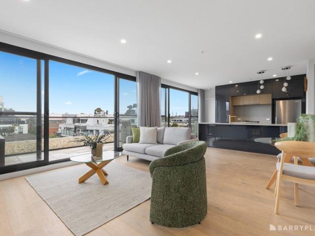 Captivating space in Ringwood's cosmopolitan heart