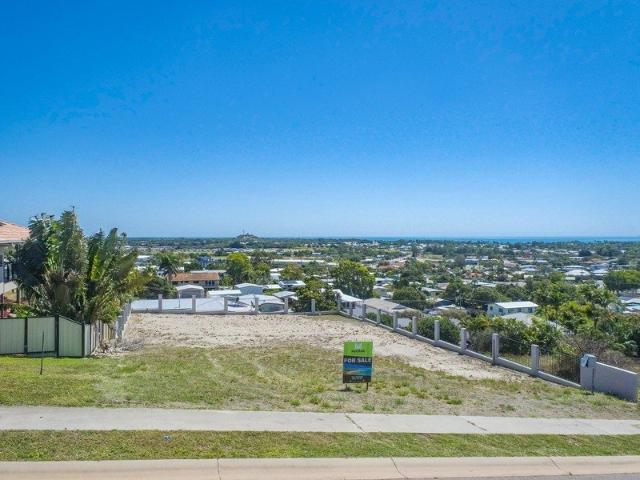 CAPTURE THE OCEAN VIEWS AND BREEZES