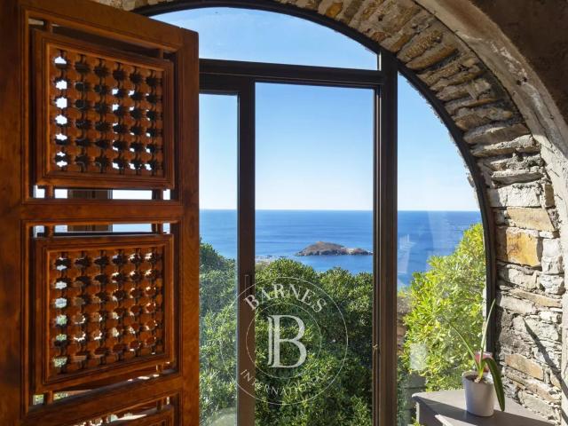Cap Corse, Centuri, Villa vue mer, 3 chambres, patio, proche. 147m² Centuri