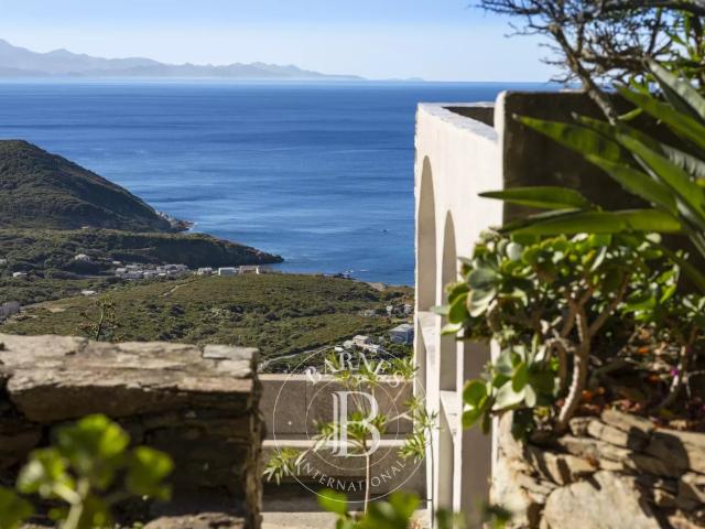 Cap Corse, Centuri, Villa vue mer, 3 chambres, patio, proche. 147m² Centuri