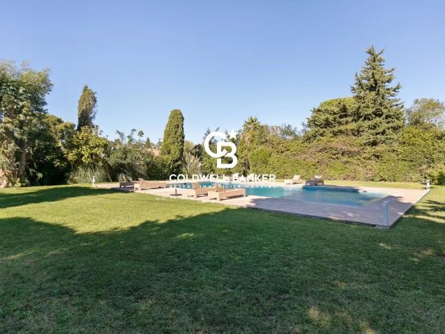 Cap d’Antibes versant Ouest Propriété de prestige avec vue. 410m² Antibes