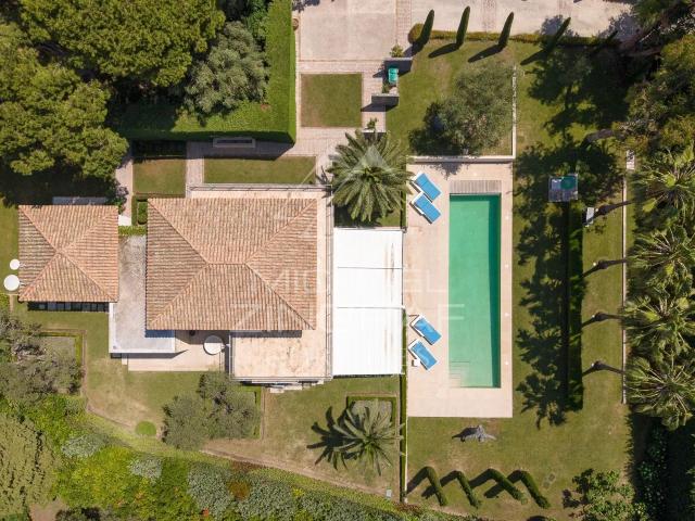 Cap d’Antibes Propriété au charme provençal versant ouest