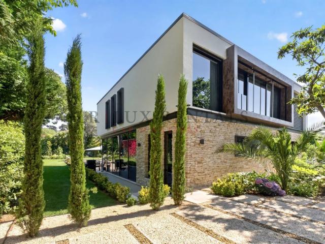 Cap d’Antibes versant Ouest, villa contemporaine neuve d’ex. 400m² Antibes