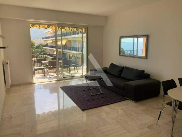 CAP D'AIL 3 PIECES TRAVERSANT PISCINE ET GARAGE