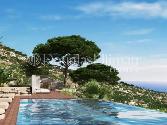 CAP D'AIL Penthouse toit terrasse aux portes de Monaco 138m² Cap d'Ail