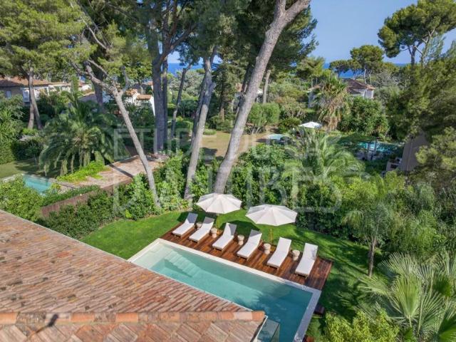 Cap d'Antibes EXCLUSIVITE ETUDE DU CAP D'ANTIBES Villa clé en main avec piscine