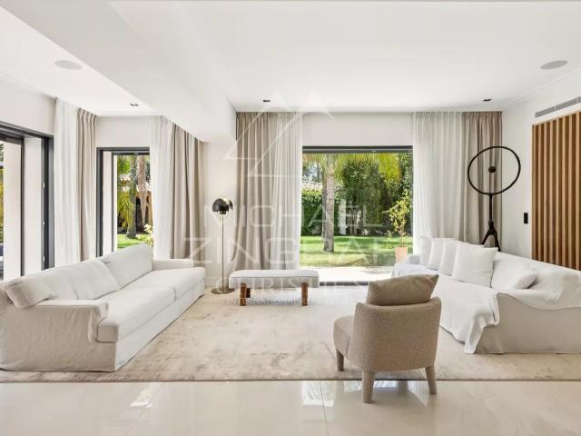 Cap d'Antibes Superbe villa contemporaine
