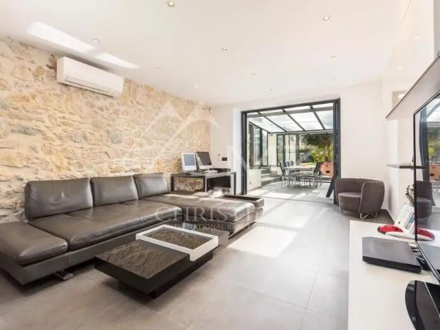 Cap d'Antibes Superbe villa contemporaine