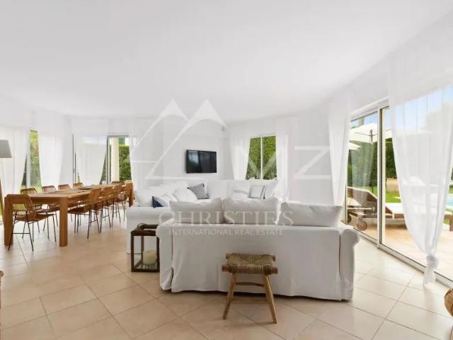 Cap d'Antibes Superbe villa de plein pied