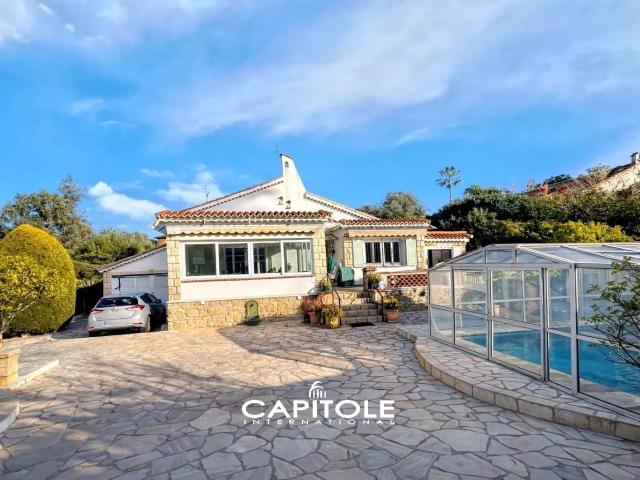 Cap d'Antibes versant ouest Villa de plain pied de 160 m. 160m² Antibes