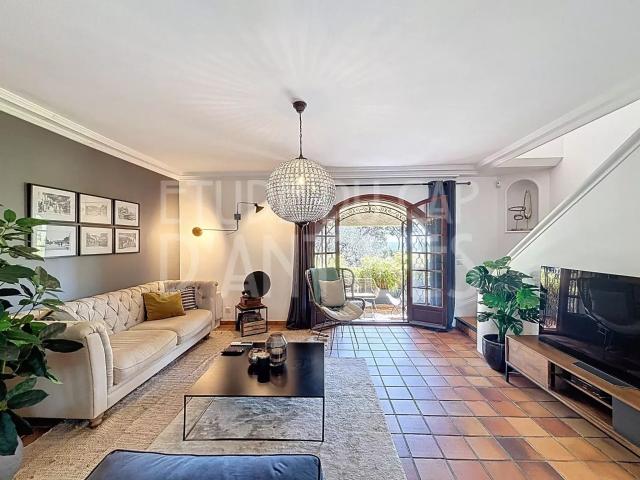 Cap d'Antibes Villa Méditerranéenne Vue Mer 162m² Antibes