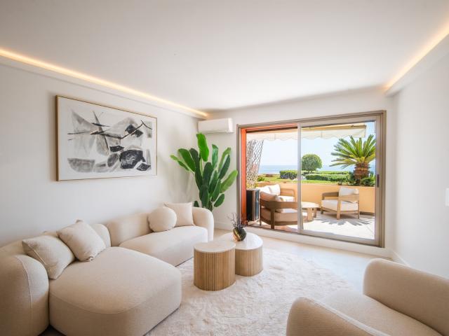 Cap de Nice Idéalement situé, au sein de l'une des résiden. 110m² Nice