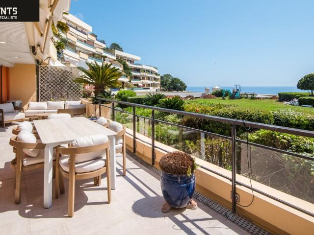 Cap de Nice Ideally located in one of the area's most pres. 110m² Nice