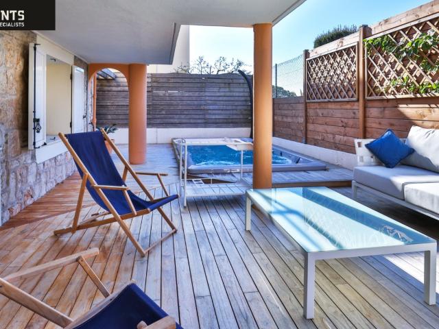 Cap de Nice Superb villa from the beginning of the century. 197m² Nice