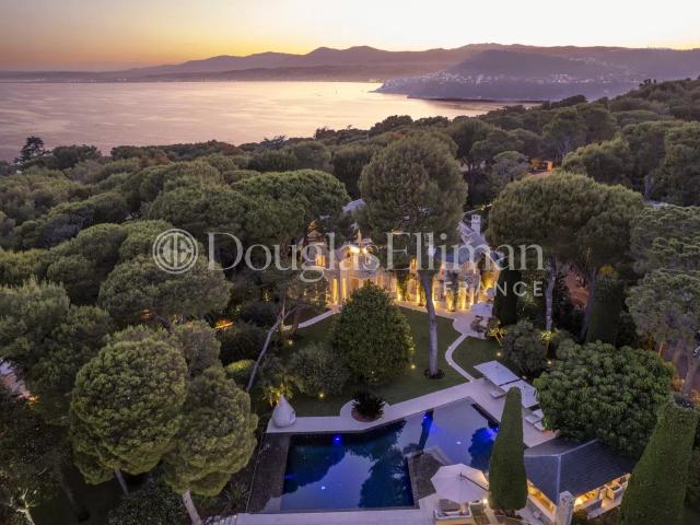 Cap Ferrat Un rare domaine au charme intermporel m² Saint Jean Cap Ferrat