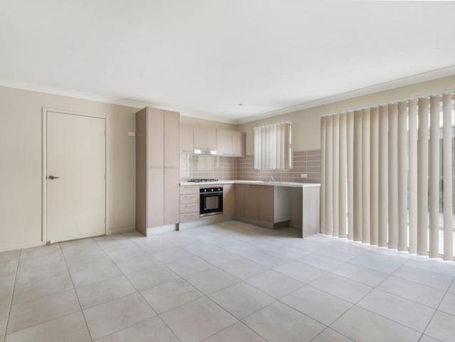 Capalaba One Bedroom Private Lowset Living