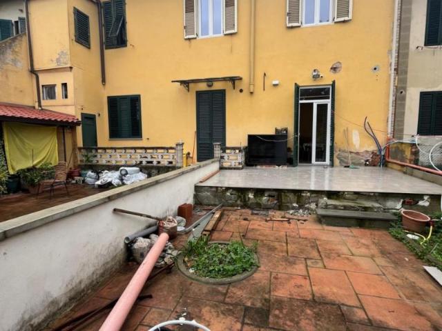 CAPALLE GIGLI 5 vani 140mq