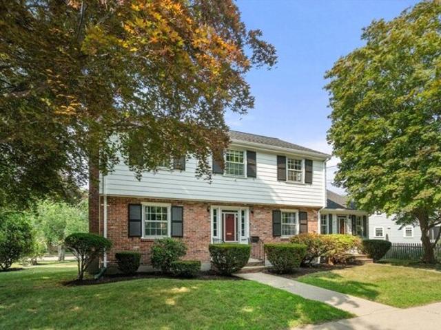 Cape Cod Ln, Milton, Home For Sale