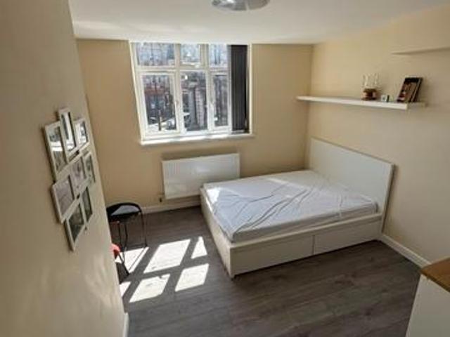Cape Hill, Smethwick, Birmingham. 1 bed in a flat share to rent £750 pcm £173 pw