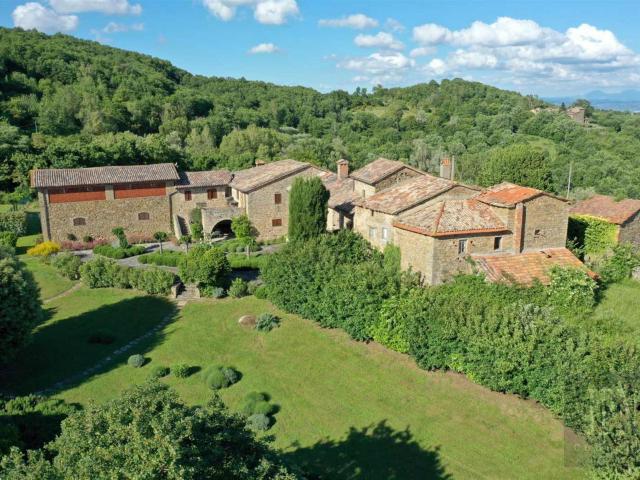 Capegliano 526m² Città di Castello
