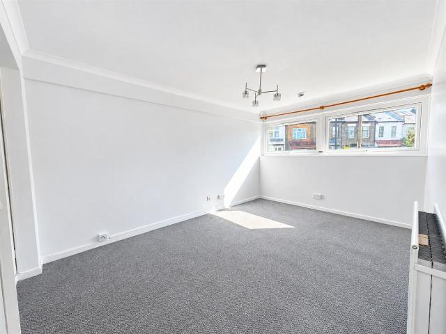 Capel Road, London E7, 1 bed flat to rent, £1,475 pcm | PrimeLocation