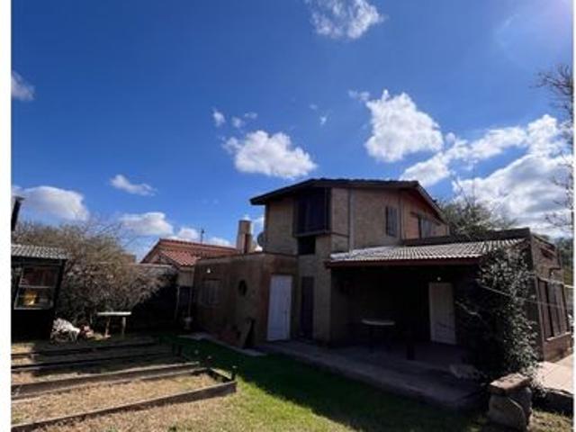 ¡Viví en Barrio Las Flores, Capilla del Monte! ☀️