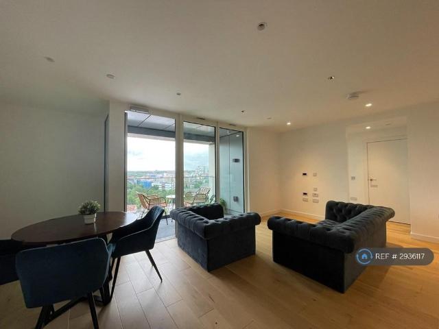 Capitol Way, London, NW9 2 bed flat to rent £2,250 pcm £519 pw