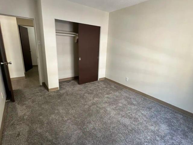 Capital Manor 9909 Bellamy Hill Road Northwest — 1 Bedroom