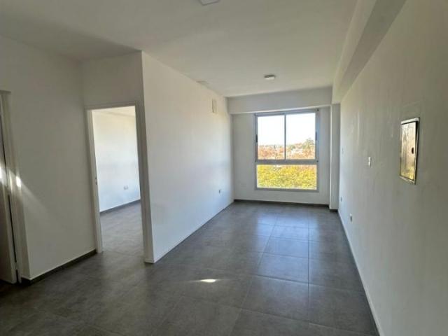 Capital Microcentro Calle Entre Rios, Nuevo, Amplio, Cocina Comedor, 2 Dormitorios, Balcon $550.000 Tel. 2646296308