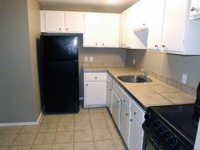 Capricorn Apartments
