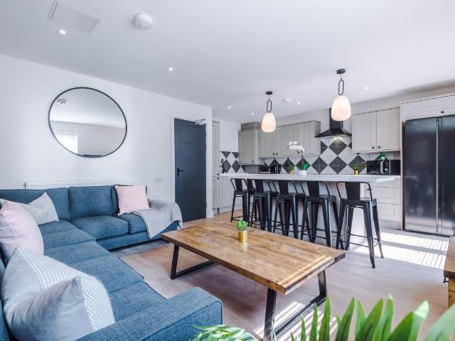 Capricorn Way, Salford M6, 5 bed terraced house to rent, £789 pppm | PrimeLocation