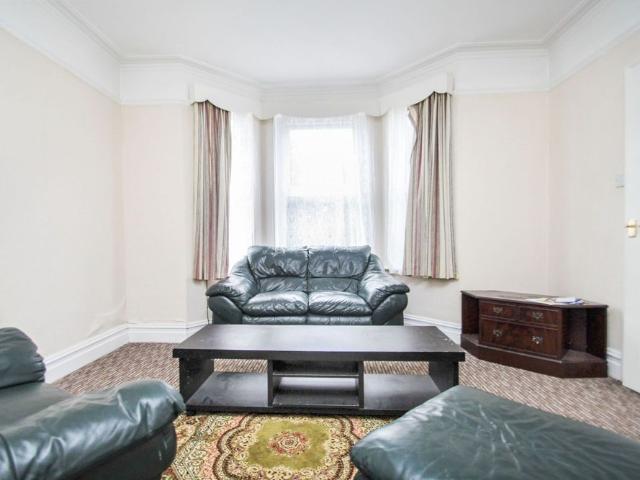 Capstone Road, Bournemouth, BH8