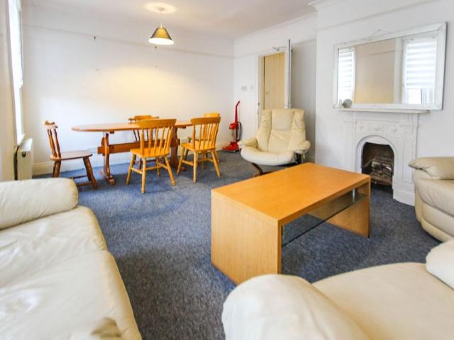 Capstone Road, Bournemouth, BH8