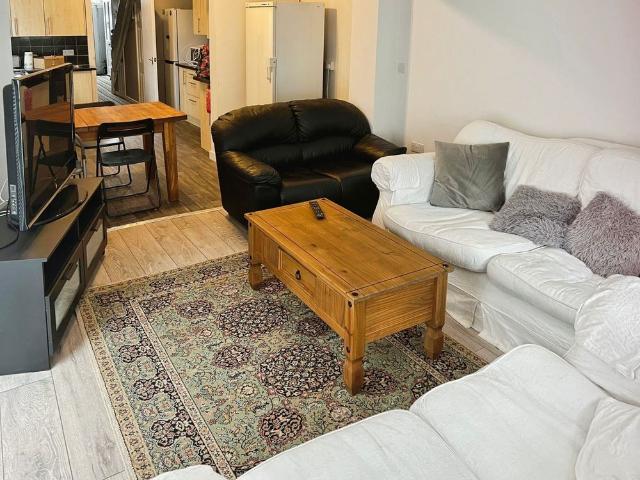 Capstone Road, Bournemouth, BH8