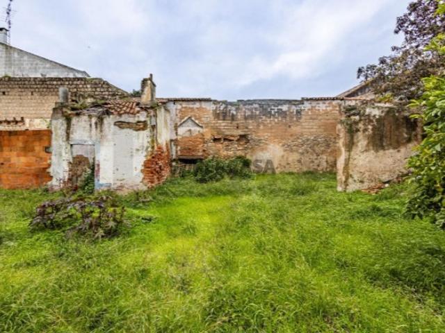 Cartaxo Terreno Urbano para construção de Edifício de habitação Excelente Investimento 766 M2