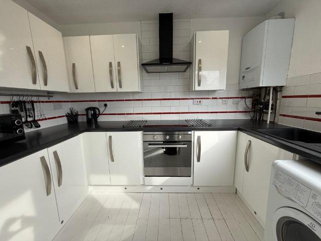 Carter Gate, Nottingham, NG1 2 bed apartment to rent £1,000 pcm £231 pw