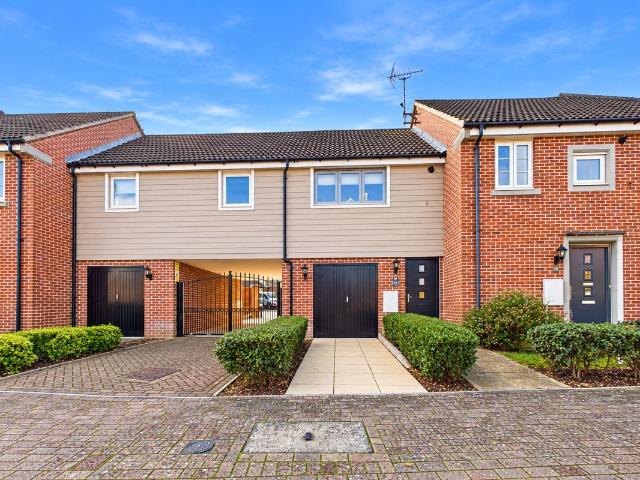 Carter Drive, Basingstoke, Hampshire RG24, 2 bed maisonette to rent, £1,350 pcm | PrimeLocation