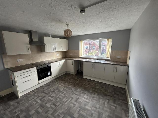 Carter Street, Goole DN14, 2 bed flat to rent, £595 pcm | PrimeLocation
