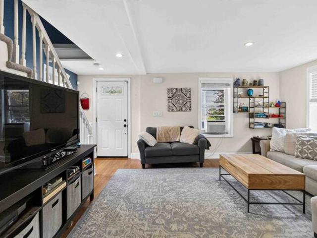 Carter Pl, Woburn, Home For Sale