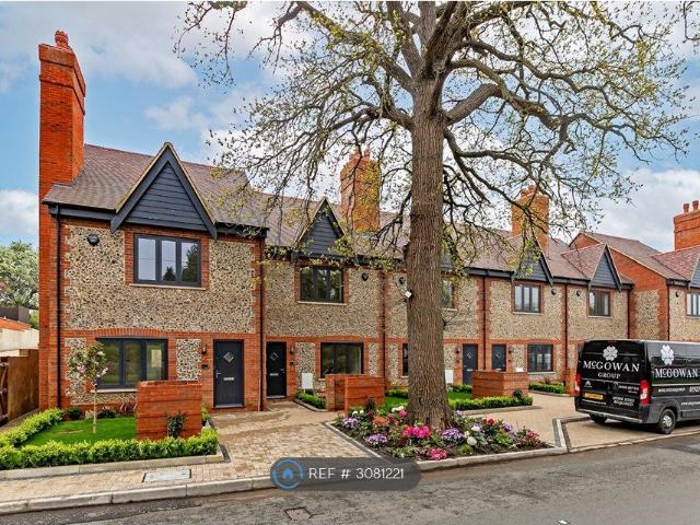 Carter Row, Kings Langley WD4, 4 bed terraced house to rent, £2,950 pcm | PrimeLocation