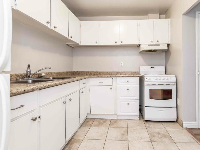 Cartier Road Apartments