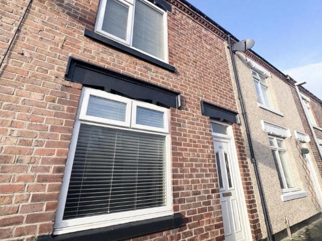Cartmell Terrace, Darlington 2 bed terraced house to rent £675 pcm £156 pw